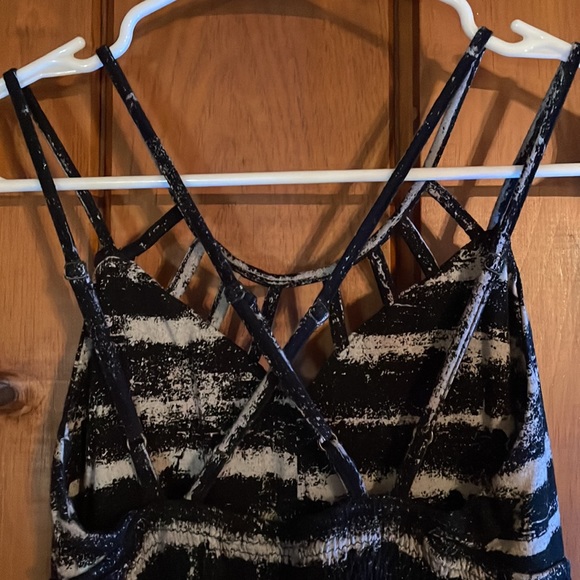 Billabong Dress: size M: black and white striped pattern - Picture 5 of 7